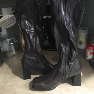 Women's boots